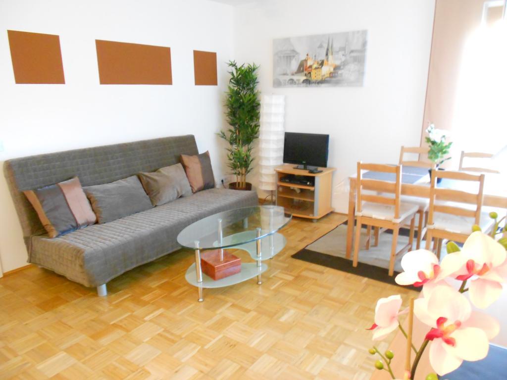 Apartments Hofgarten Регенсбург Номер фото